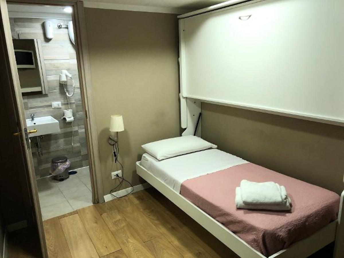 Bed And Breakfast Napoli Centro Storico ภายนอก รูปภาพ